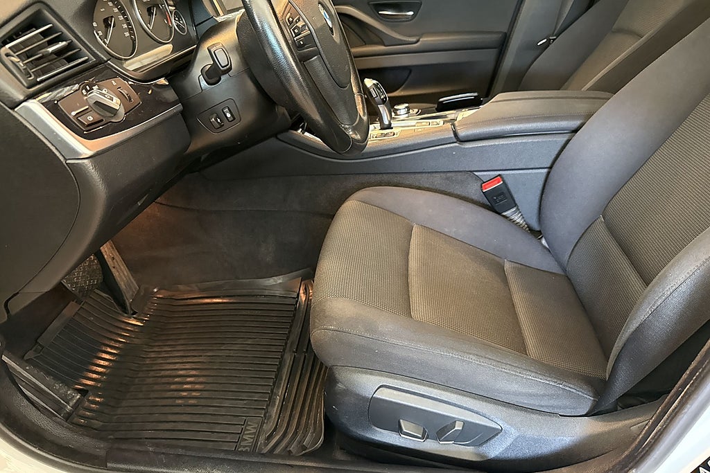 BMW 530D xDrive Touring Steptronic Sov hjul Hifi D-värmare miniatyr 8
