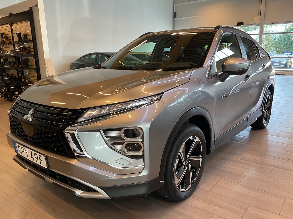 Mitsubishi Eclipse Cross PHEV 2.4 188hk 4WD Backkamera Navi Dragkrok