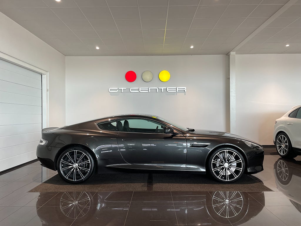 Aston Martin DB9 2014 - miniatyr 2