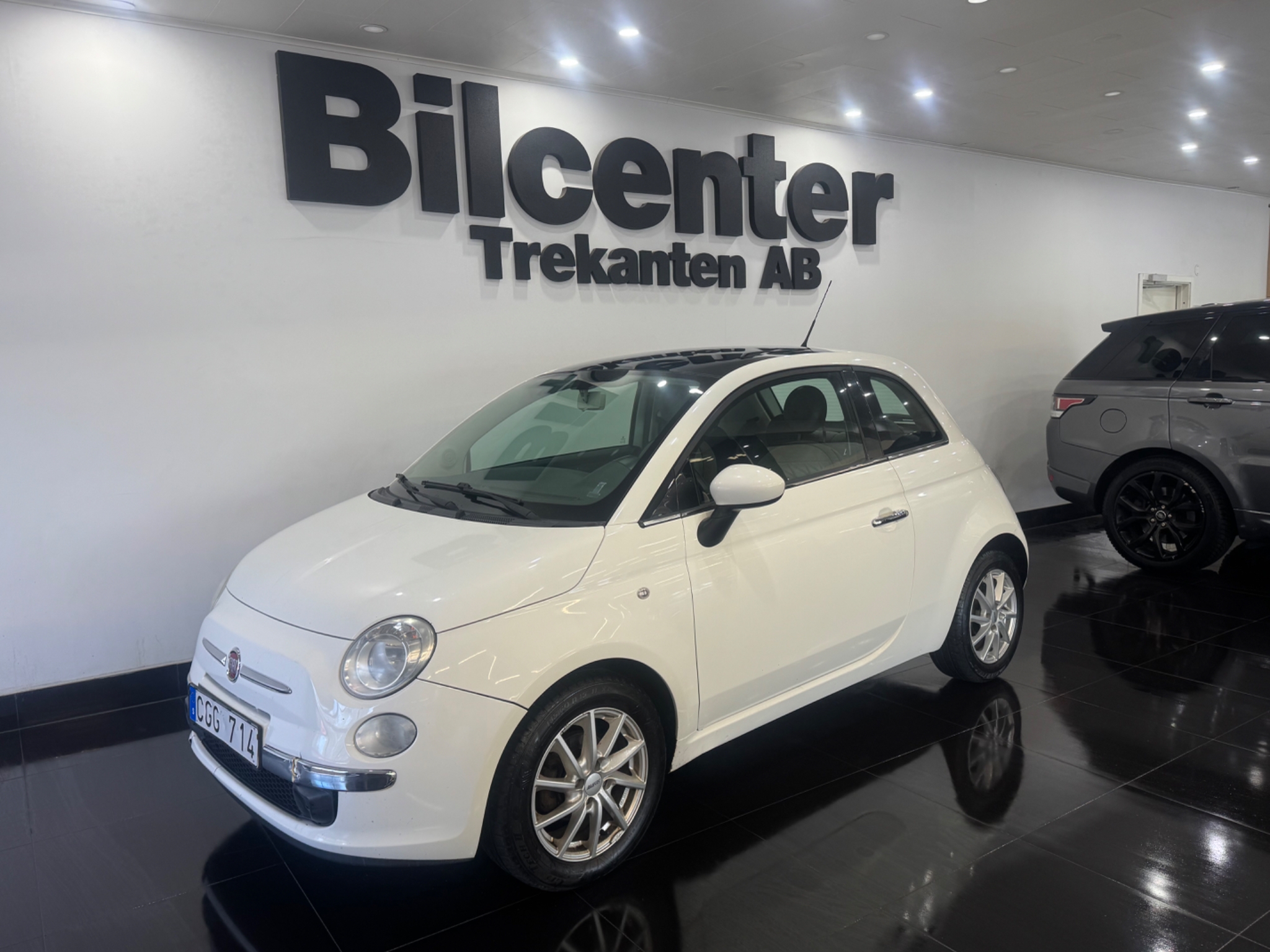 Fiat 500 1.3 16V MultiJet Lounge 2008, kuva 2/10