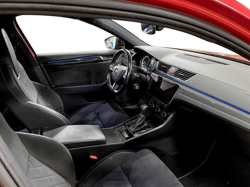 Bild på Skoda Superb Sportline 2.0 TDI 190hk Aut 4WD KAMPANJRÄNTA 3,99%