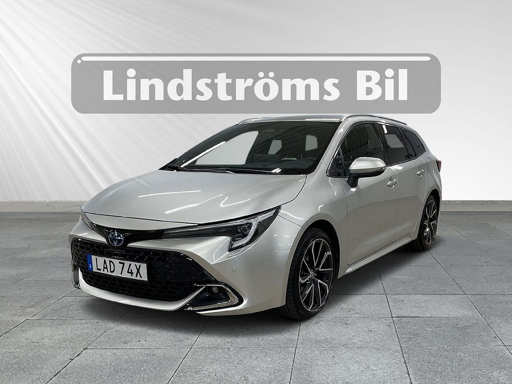 Toyota Corolla Touring Sports Hybrid 1,8 TS EXECUTIVE SKINNKLÄDSEL V-HJUL