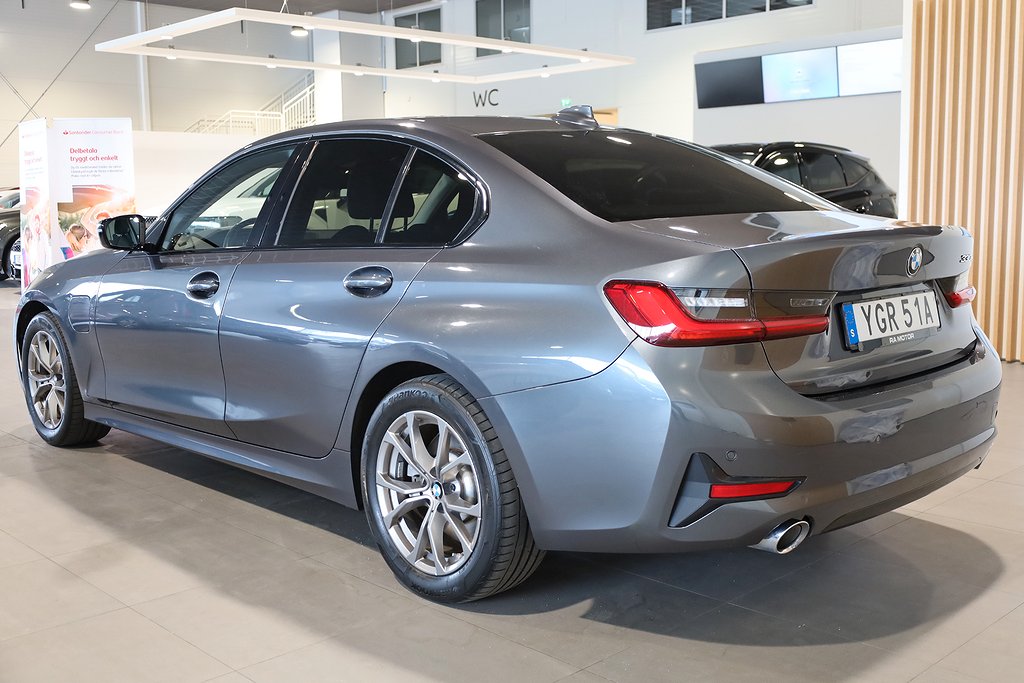 BMW 330e Plug in 292hk Sport line Aut Sedan Leasbar Navi 2020