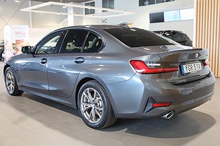 Sedan BMW 330e 3 av 25