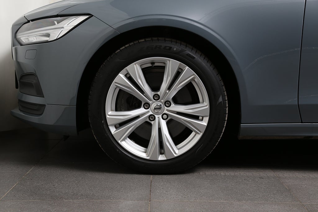 Volvo V90 B4 Diesel 197hk Core Aut Kamera Värmare Drag