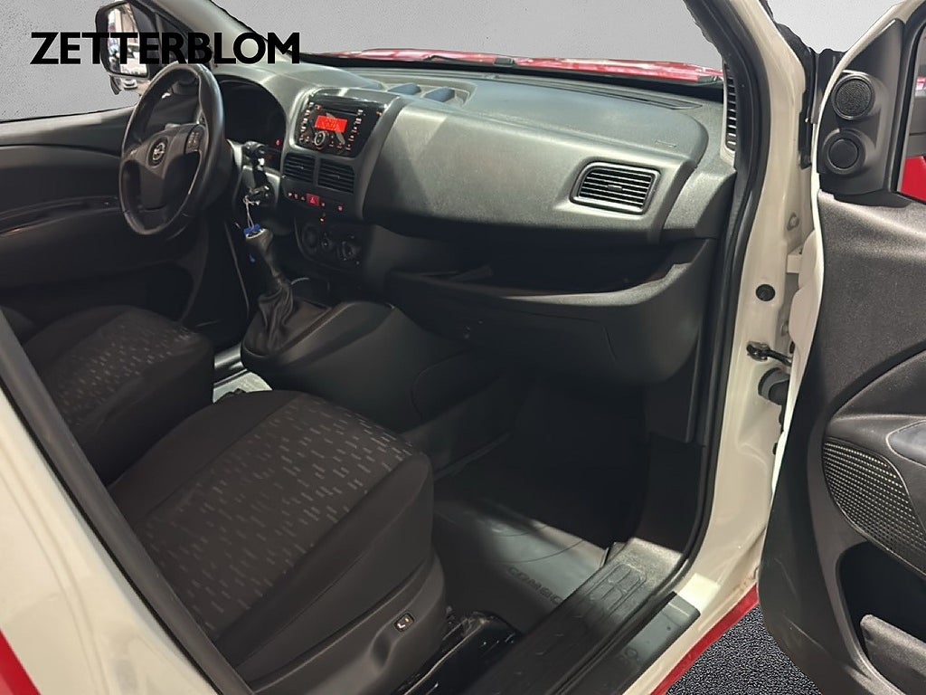 Transportbil - Skåp Opel Combo 10 av 16