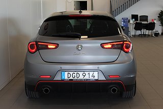 Halvkombi Alfa Romeo Giulietta 5 av 26