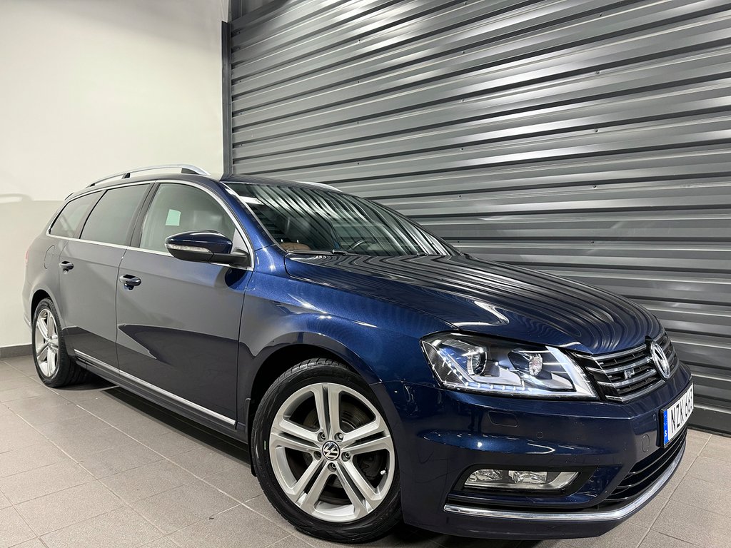 Volkswagen Passat 2.0 TDI 4Motion R-Line/Värmare/Drag/Nyservad