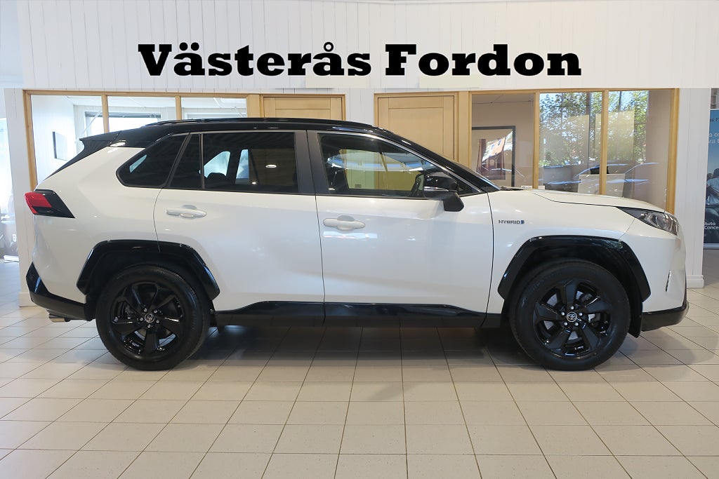 Toyota RAV4 Hybrid E-CVT Style 1 Ägare Drag JBL Kamera Navi