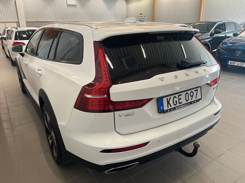 Volvo V60 Cross Country B4 AWD Geartronic Advanced Navi Pro Edition Euro 6 Drag thumbnail
