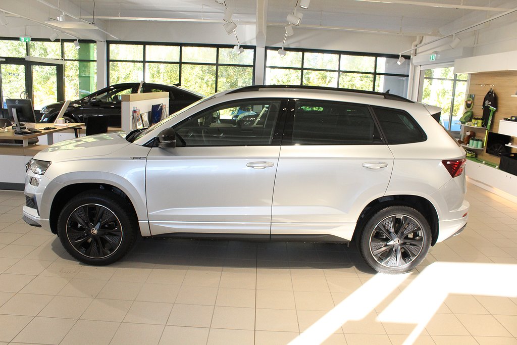 Skoda Karoq 1.5 TSI DSG Sportline, 150hk, 2023 Kampanj