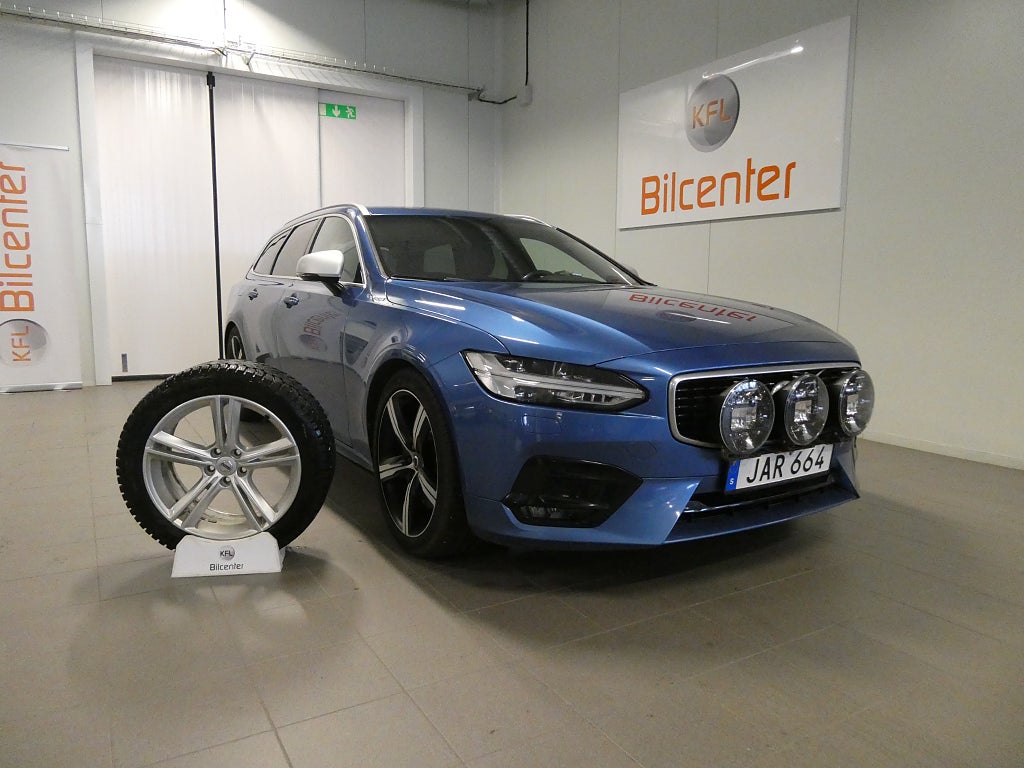 Volvo V90 T4 R-Design*RÄNTA3,99%* Aut-Skinn-VOC-Värm-Nyservad-SoV