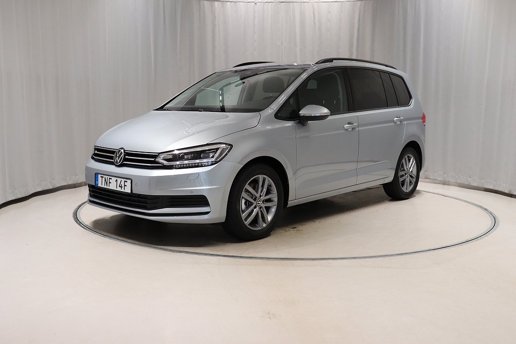 Volkswagen Touran 1.5 TSI 150Hk 7-sits Aut Drag Värmare