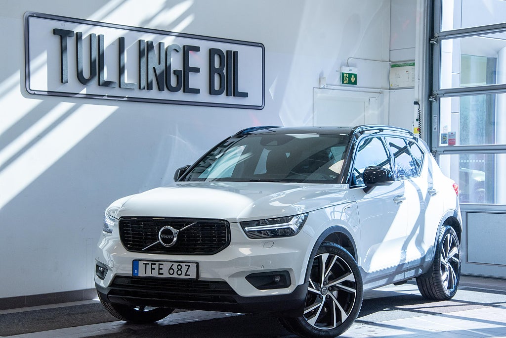 Volvo XC40 T5 Twin Engine R-Design Backkamera Värm Drag VoC 20"