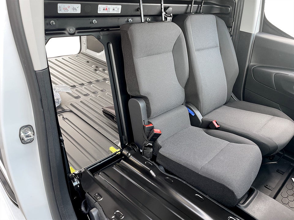 Bild på Opel Combo Elite+ 130hk Aut L2 - EDITION! VÄRMARE & DRAGKROK INGÅR