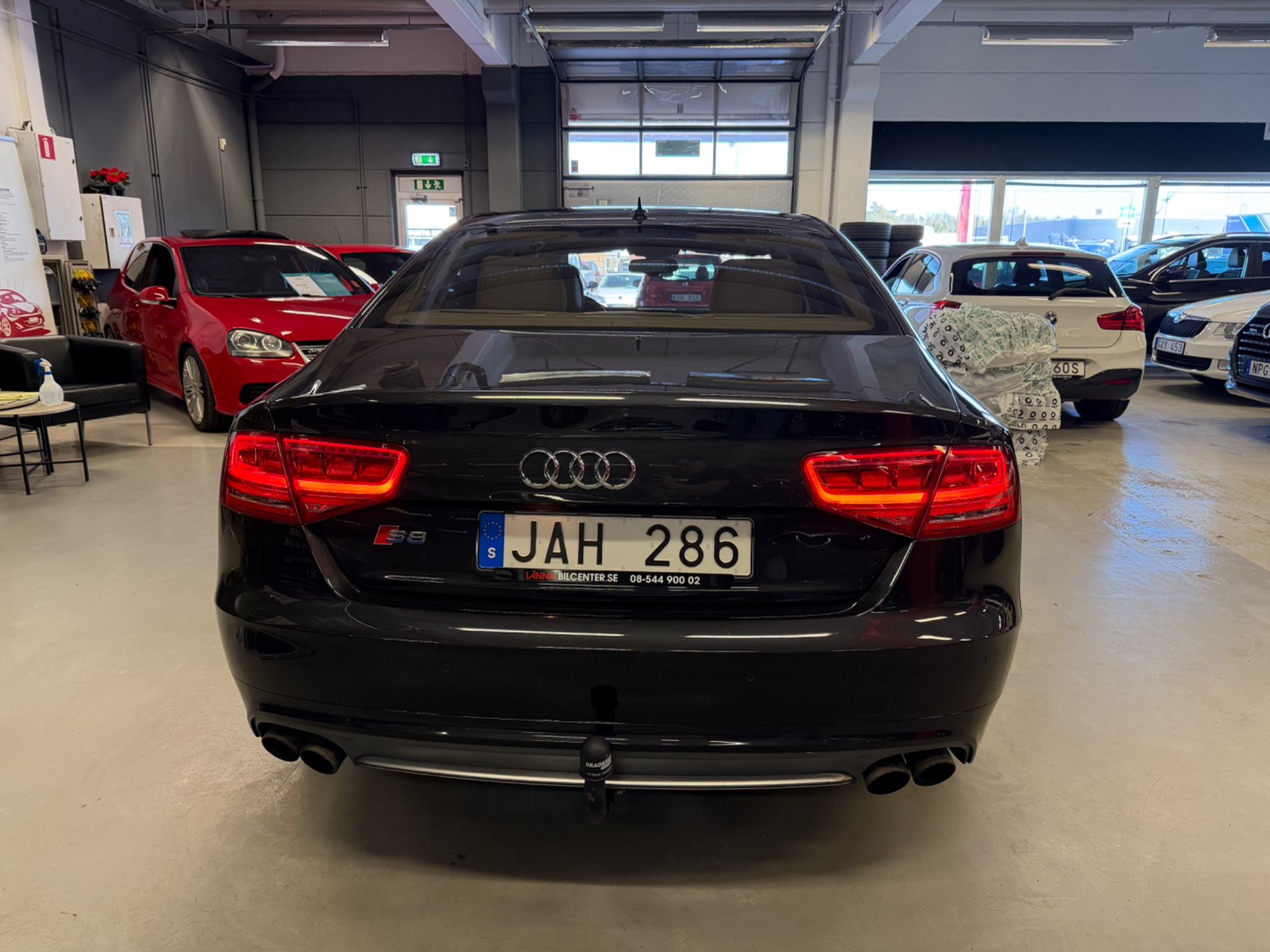 Audi S8 2013, kuva 6/62