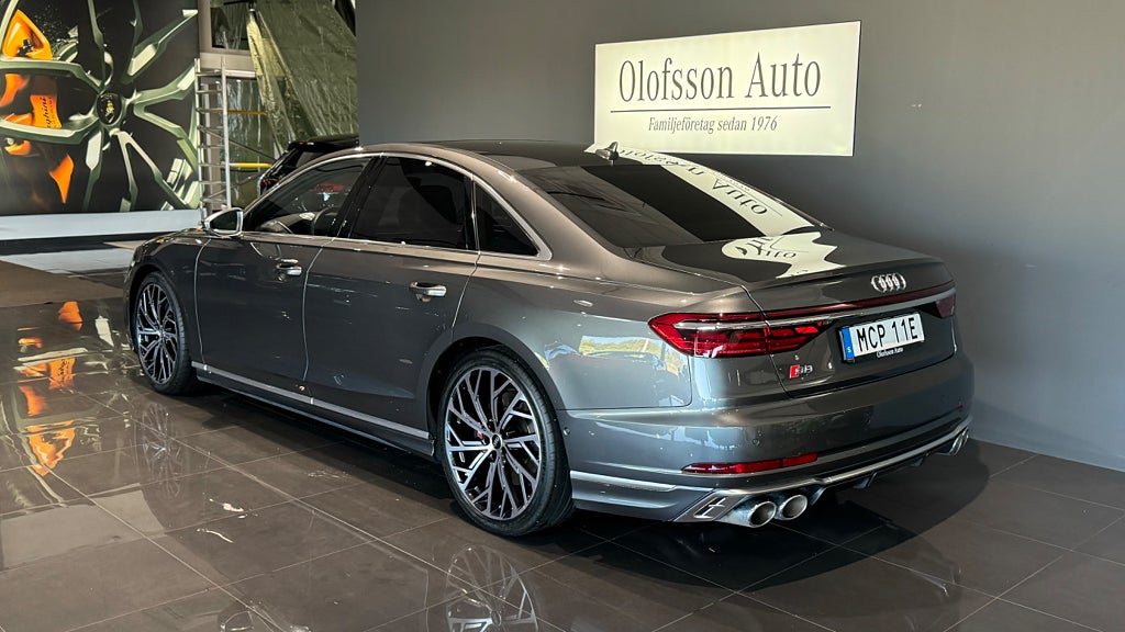 Audi S8 TFSI quattro TipTronic Bang Olufsen Värmare Pano - bild 3