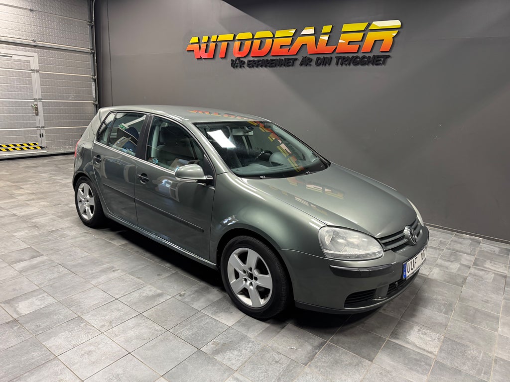 Volkswagen Golf I 5-dörrar 1.6 FSI TipTronic  Automat 115HK