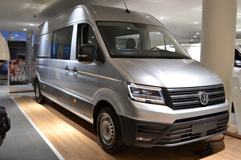 Volkswagen Crafter Skåp lång hjulbas Twin cab 5-sits