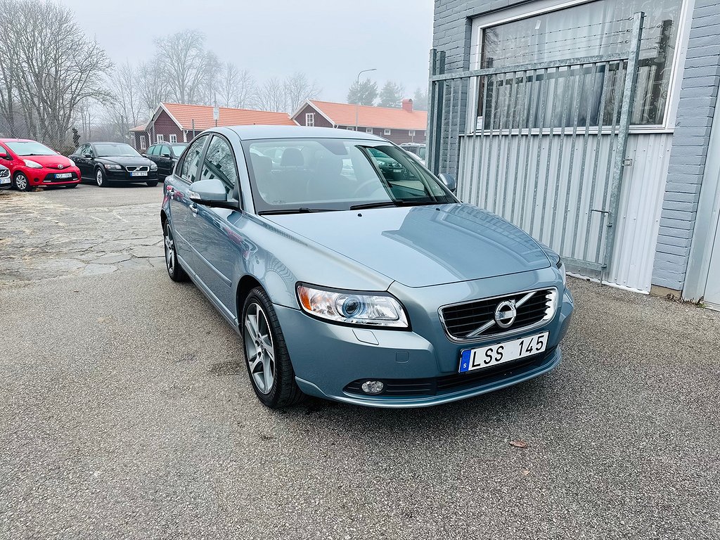 Volvo S40 D2 115HK CLASSIC MOMENTUM / VÄRMARE / 8700Mil