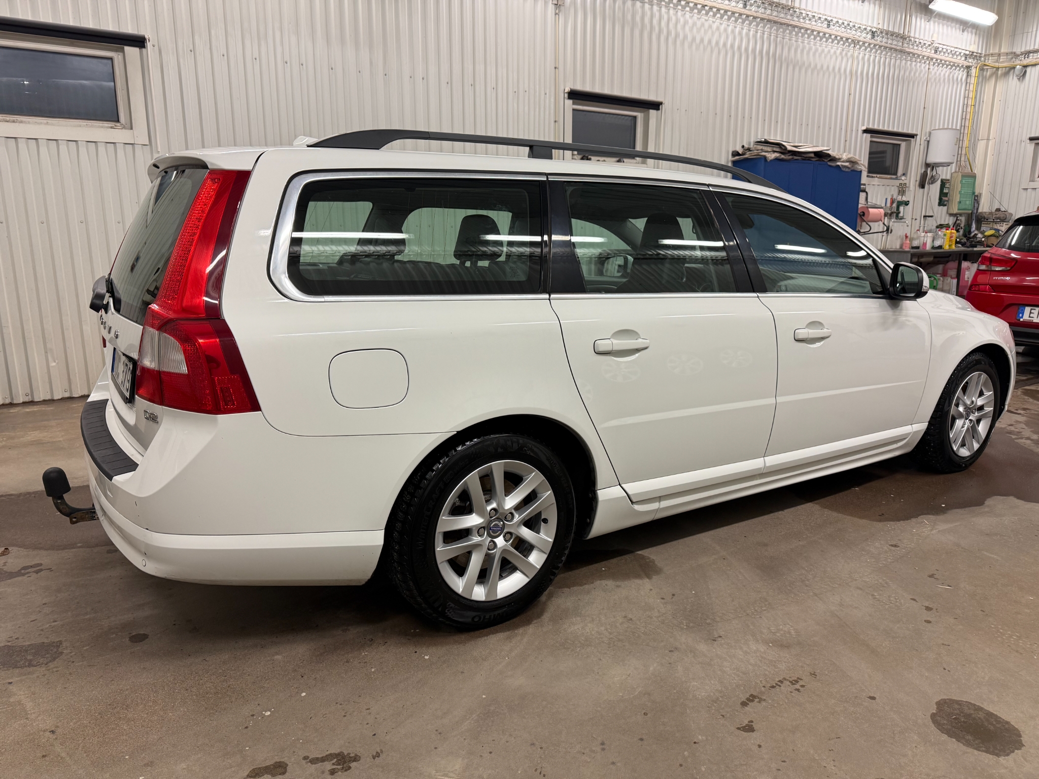 Volvo V70 D2 Momentum Dragkrok 2013, bild 6/40