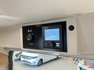 Husbil-halvintegrerad Adria TWIN 600 SP AXESS 22 av 25