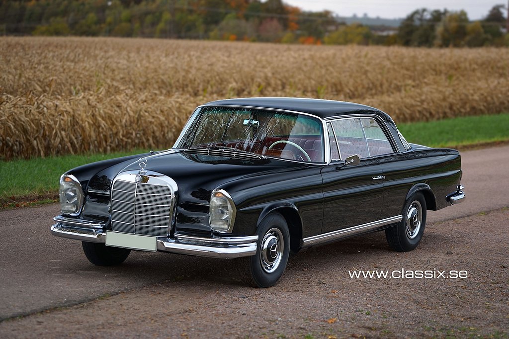 Mercedes-Benz W111 220SE Coupe Superskick!