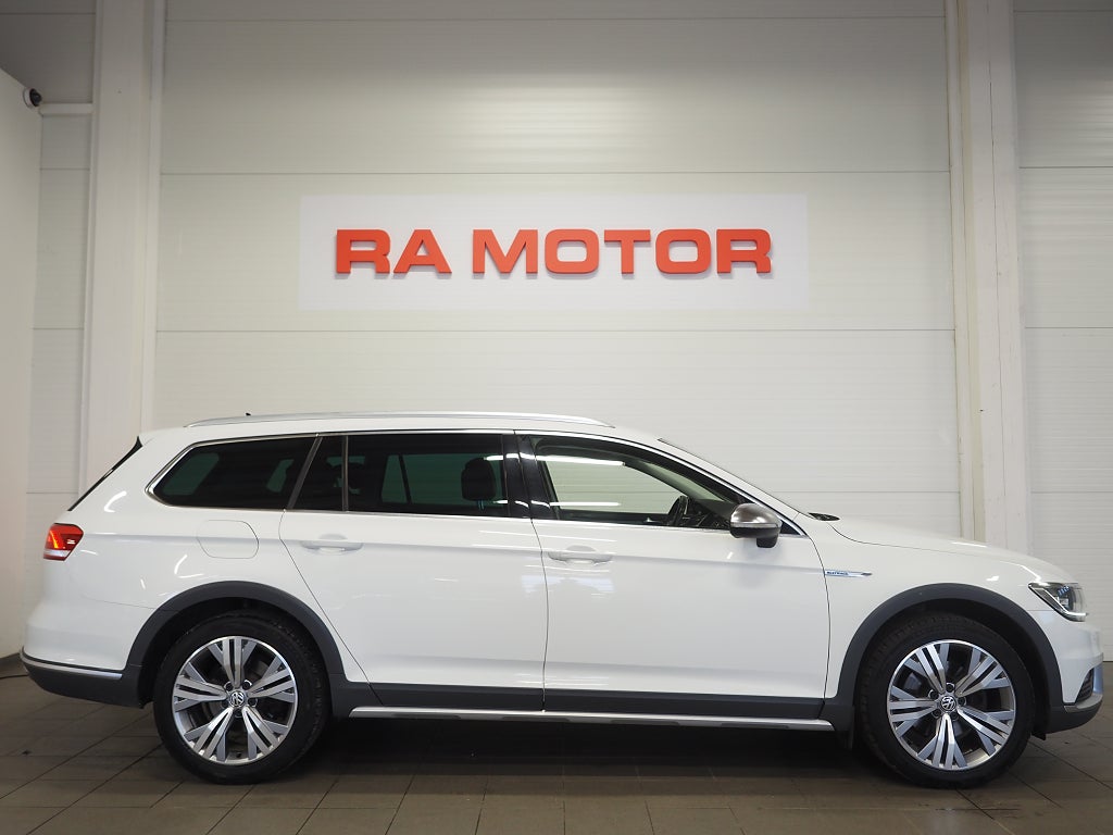 Volkswagen Passat Alltrack TDI 190hk 4M |Drag|D-värm|Cockpit| 2018