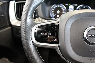 SUV Volvo XC60 18 av 26