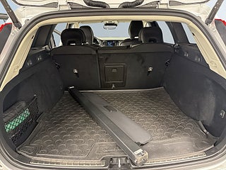 Volvo V60 Cross Country B4 AWD Geartronic Advanced NaviPro Edition S&V/Drag/VOC – bild 18