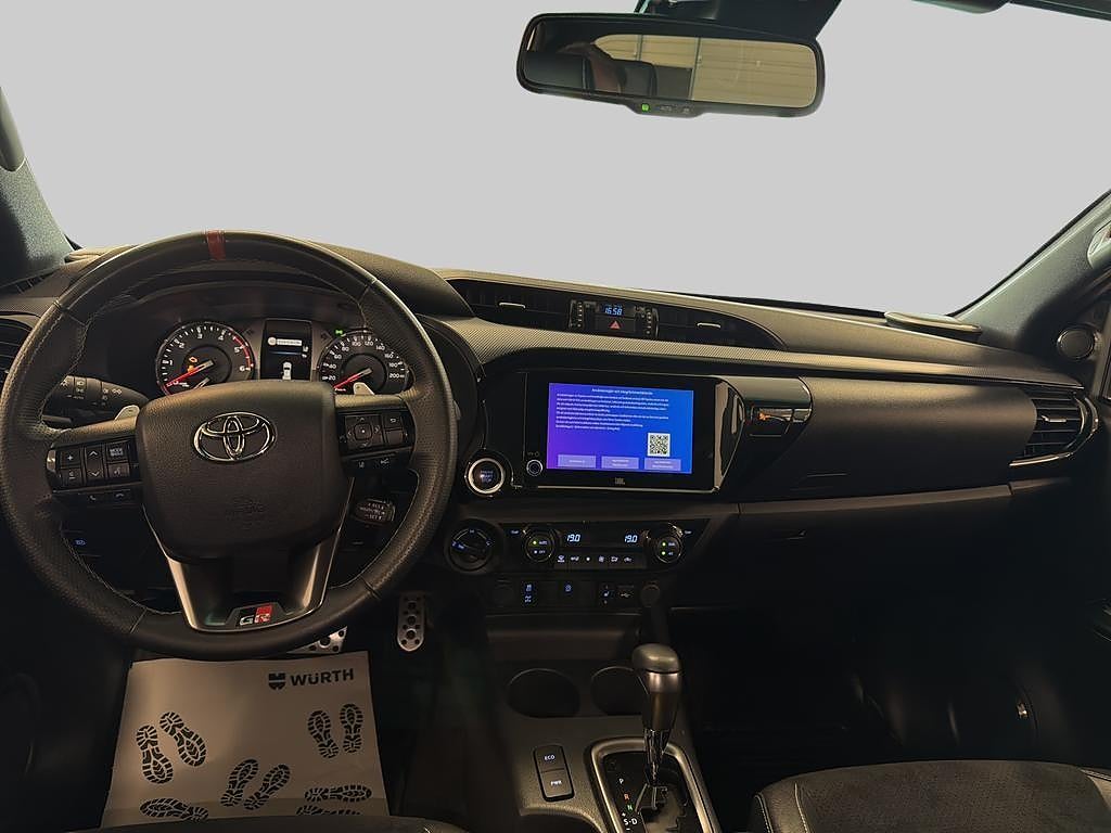Toyota Hilux 2025 - miniatyr 8