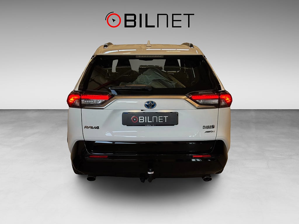Toyota RAV4 Plug-in Hybrid E-CVT Active Sv-Såld Drag Backkamera LED
