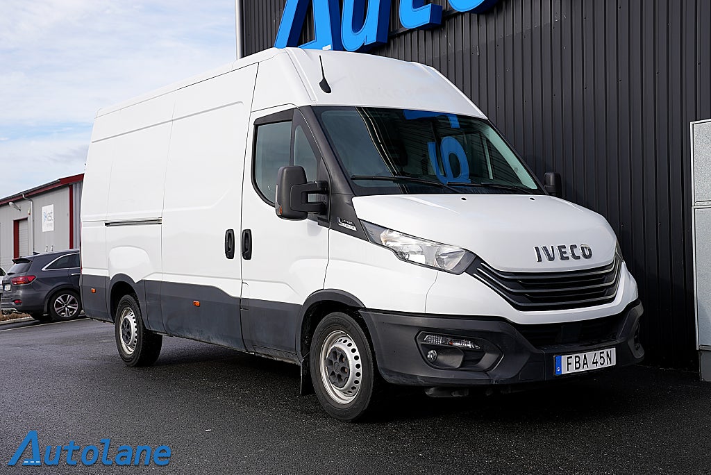 Iveco Daily 35-140 Skåpbil 2.3 JTD Hi-Matic, MOMS, 3-Sits 136hk