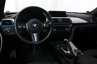 Sedan BMW 330 14 av 24