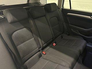 Kombi Volkswagen Passat 15 av 25