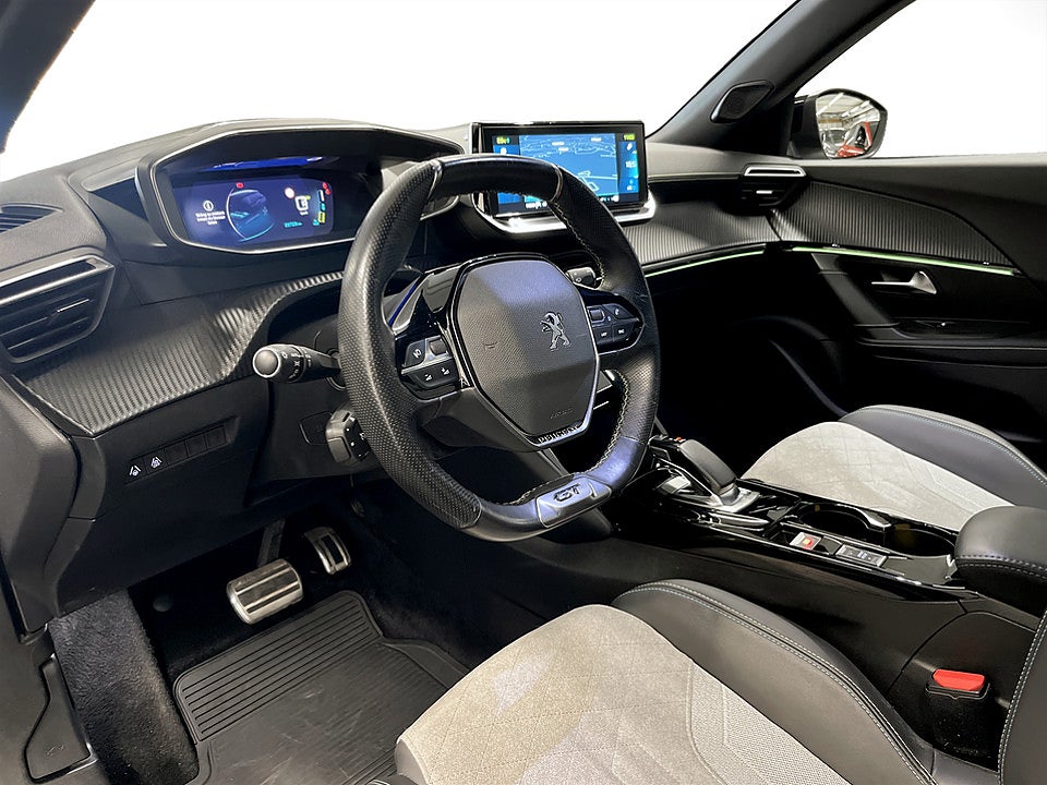 Bild på Peugeot E-2008 GT 50kWh 136hk Aut B-KAMERA CARPLAY