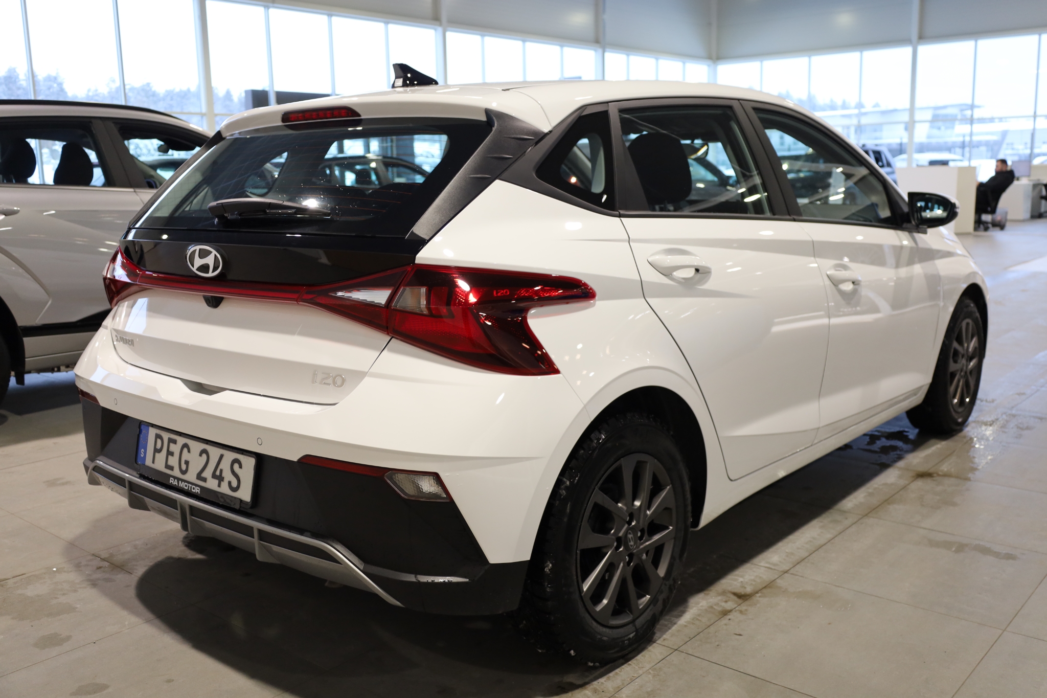 Hyundai i20 1.0 T-Gdi Essential 2027, bild 4/10