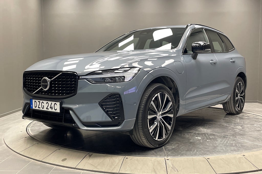 Volvo XC60 Recharge T8 AWD Ultimate / Klimatpaket / / Drag /