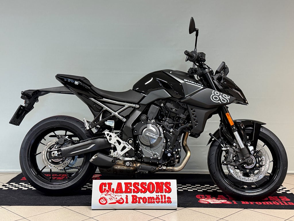 Suzuki GSX-8S 