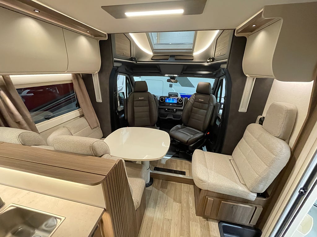 Kabe TMX 810 LGB /5 bältad/Mercedes 170hk/ALDE/Taksäng - Kabe