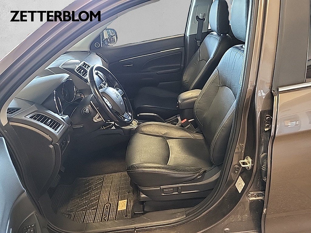 Kombi Mitsubishi ASX 7 av 13