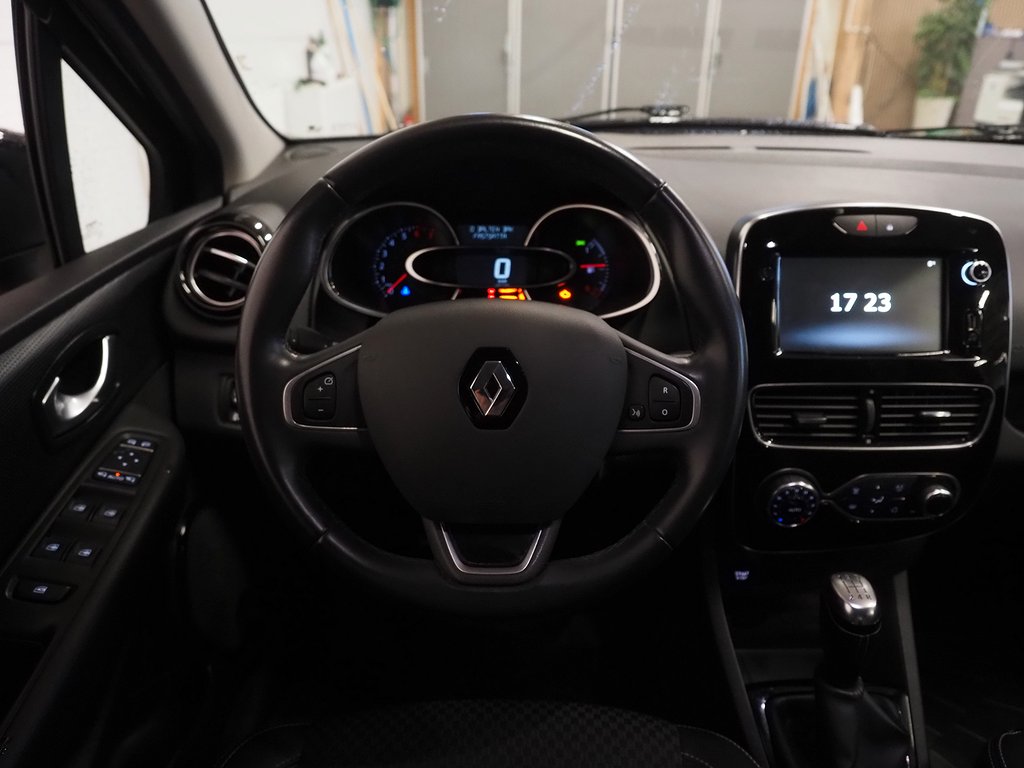 Renault Clio 0.9 TCe 90hk Intens | P-Sensorer 2019