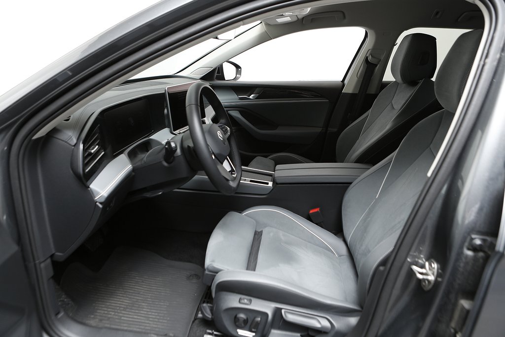 Volkswagen Passat Sportscombi 1,5 eTSI Business Värmare Drag 2025