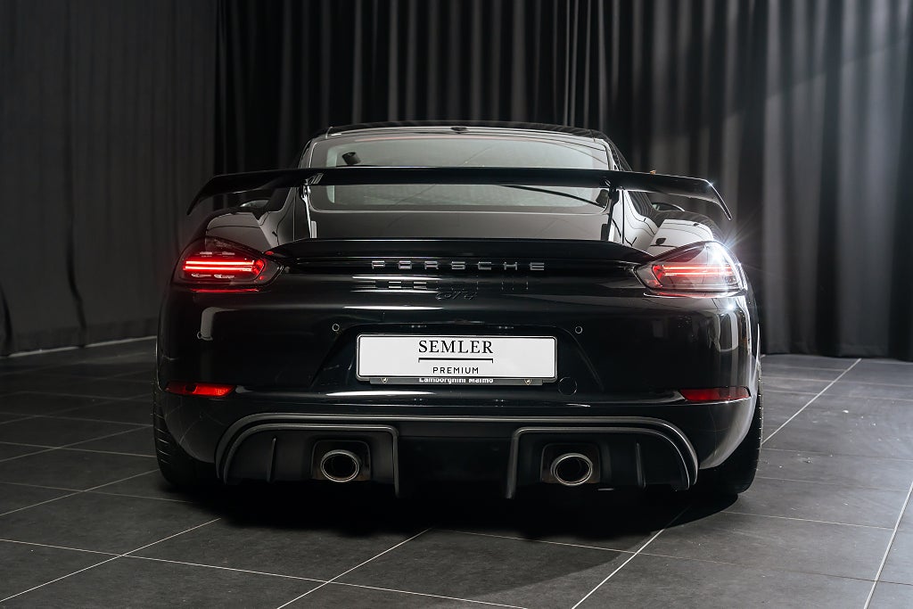 Gallery image 4 of 17