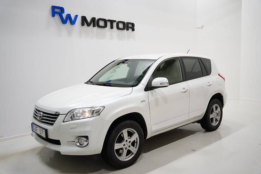 Toyota RAV4 2.2 D-CAT 4x4 177hk M-värmare B-kamera Navi BT