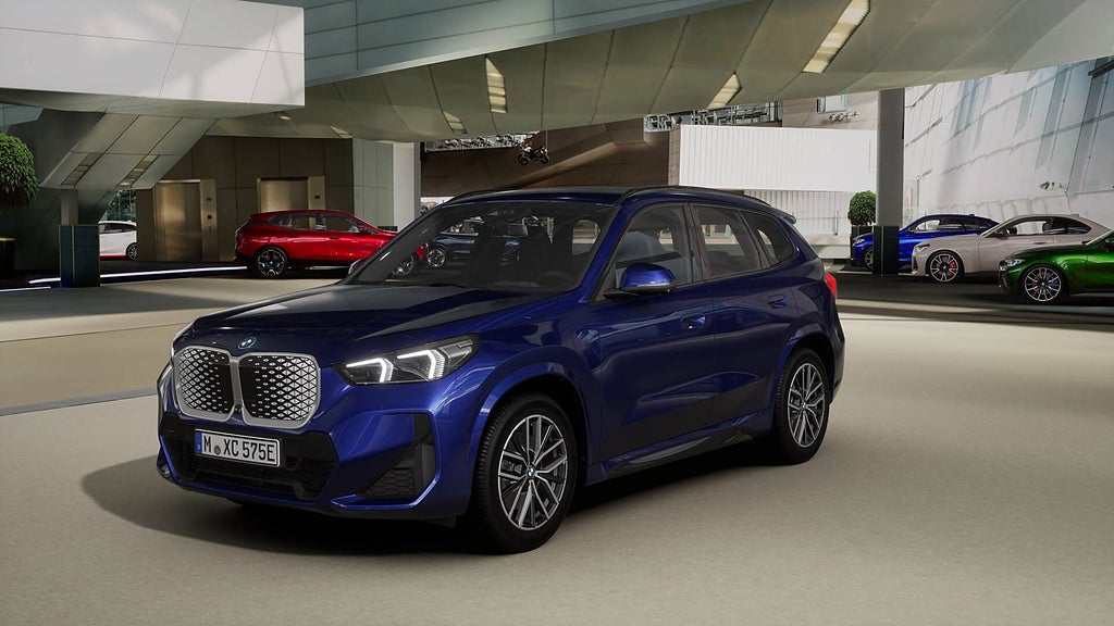 BMW iX1