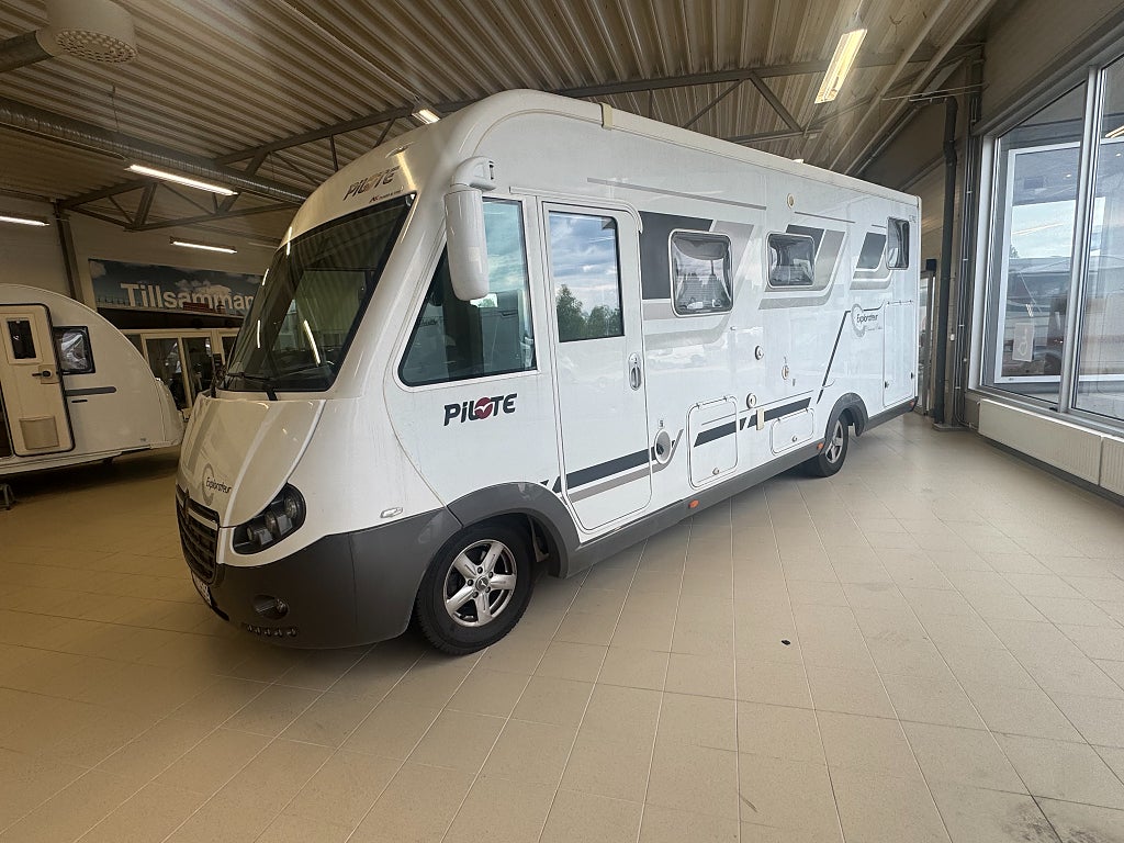 Pilote G 742 Långbäddar Alde Dragkrok 