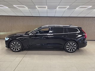 Volvo V60 Recharge T6 AWD Geartronic Core Edition Euro 6 — bild 3 av 11