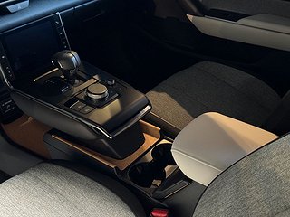 SUV Mazda MX-30 13 av 15