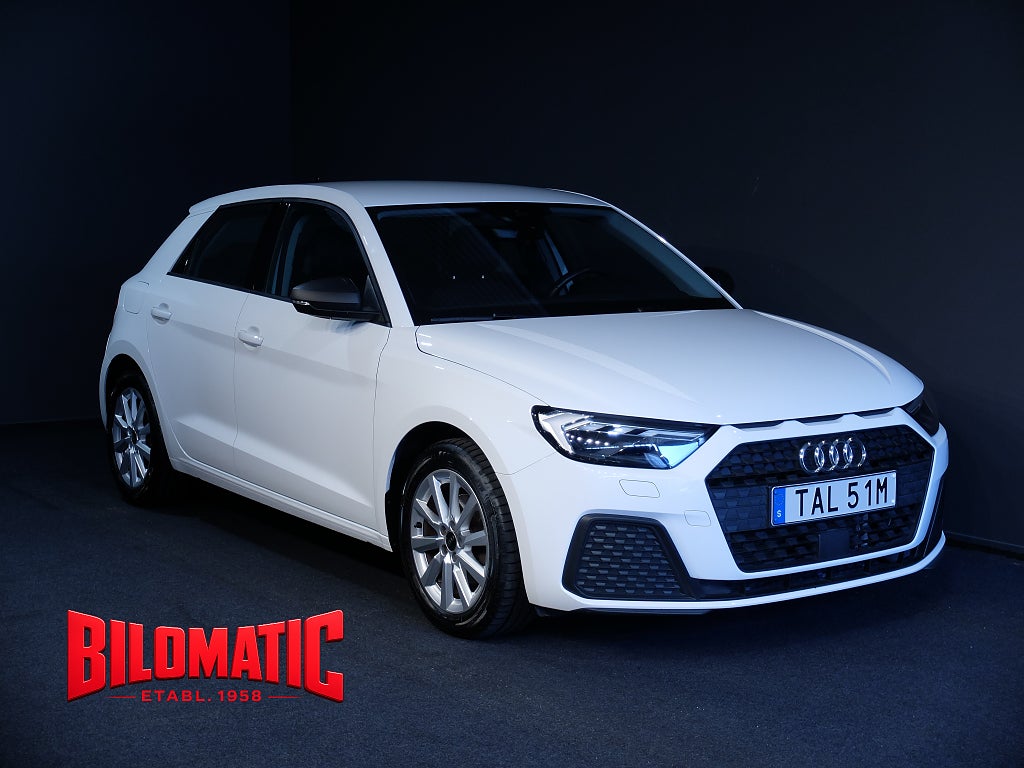 Audi A1 30 TFSI 110HK Sportback Vinterhjul LM-Fälgar P-Sensor
